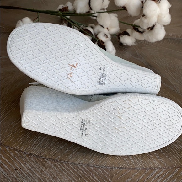 Chinese Laundry wedge loafers sea foam green - Picture 5 of 6